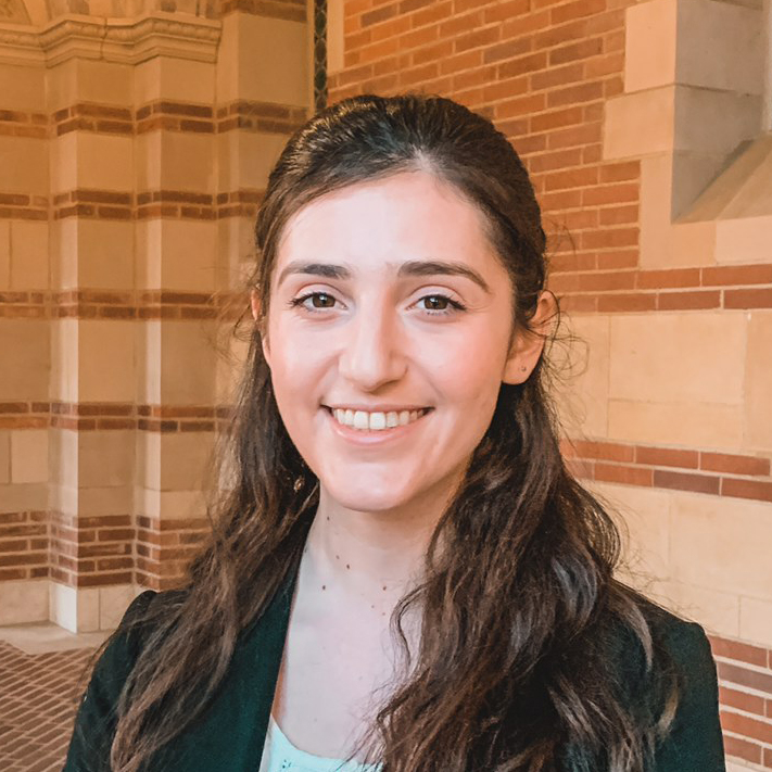 Natalie <Mazmanian profile photo